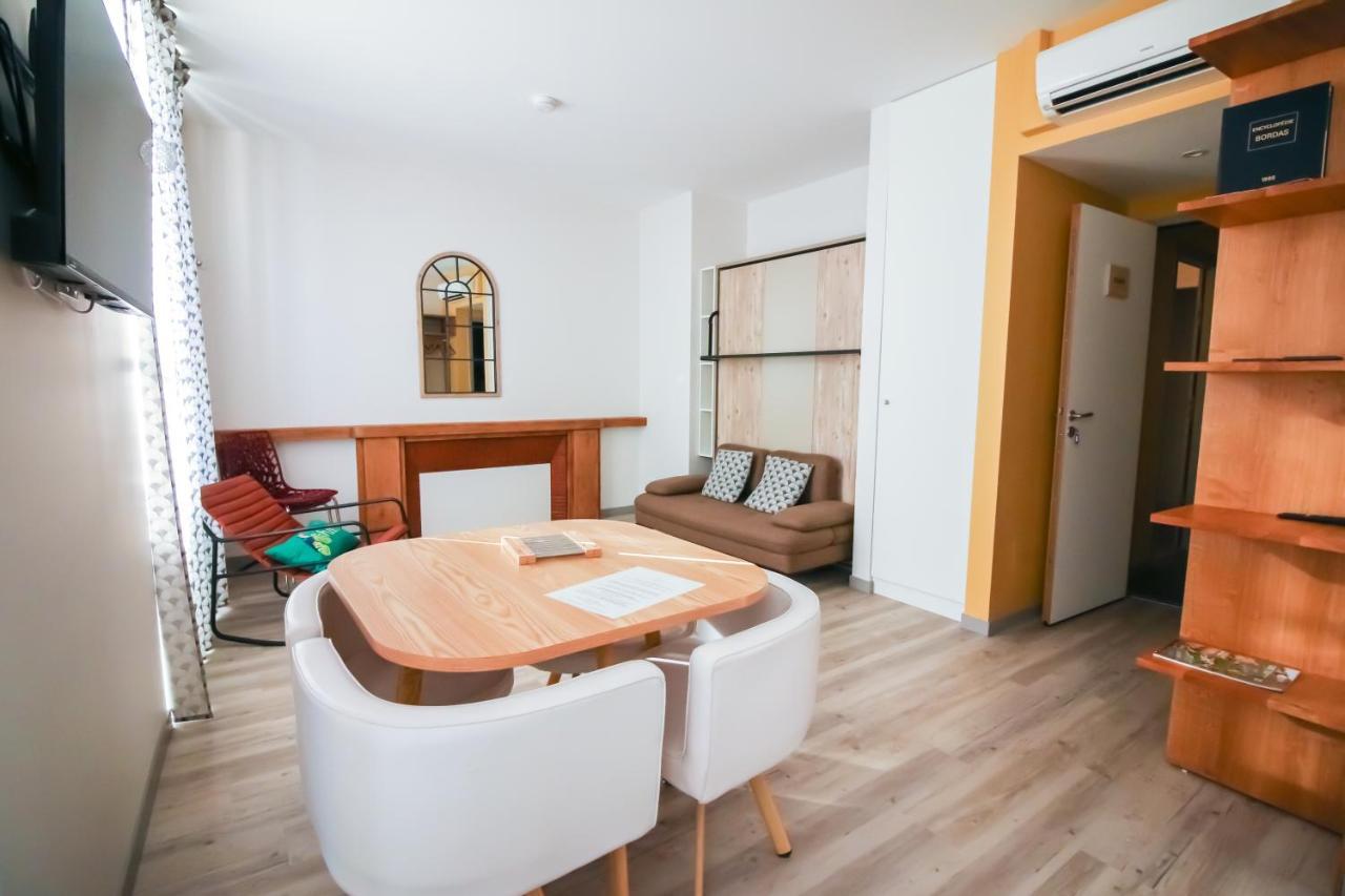 Sarlatitude, Studios & Chambres Luaran gambar