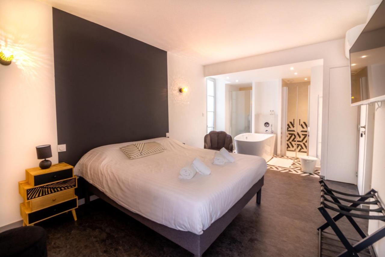 Sarlatitude, Studios & Chambres Luaran gambar